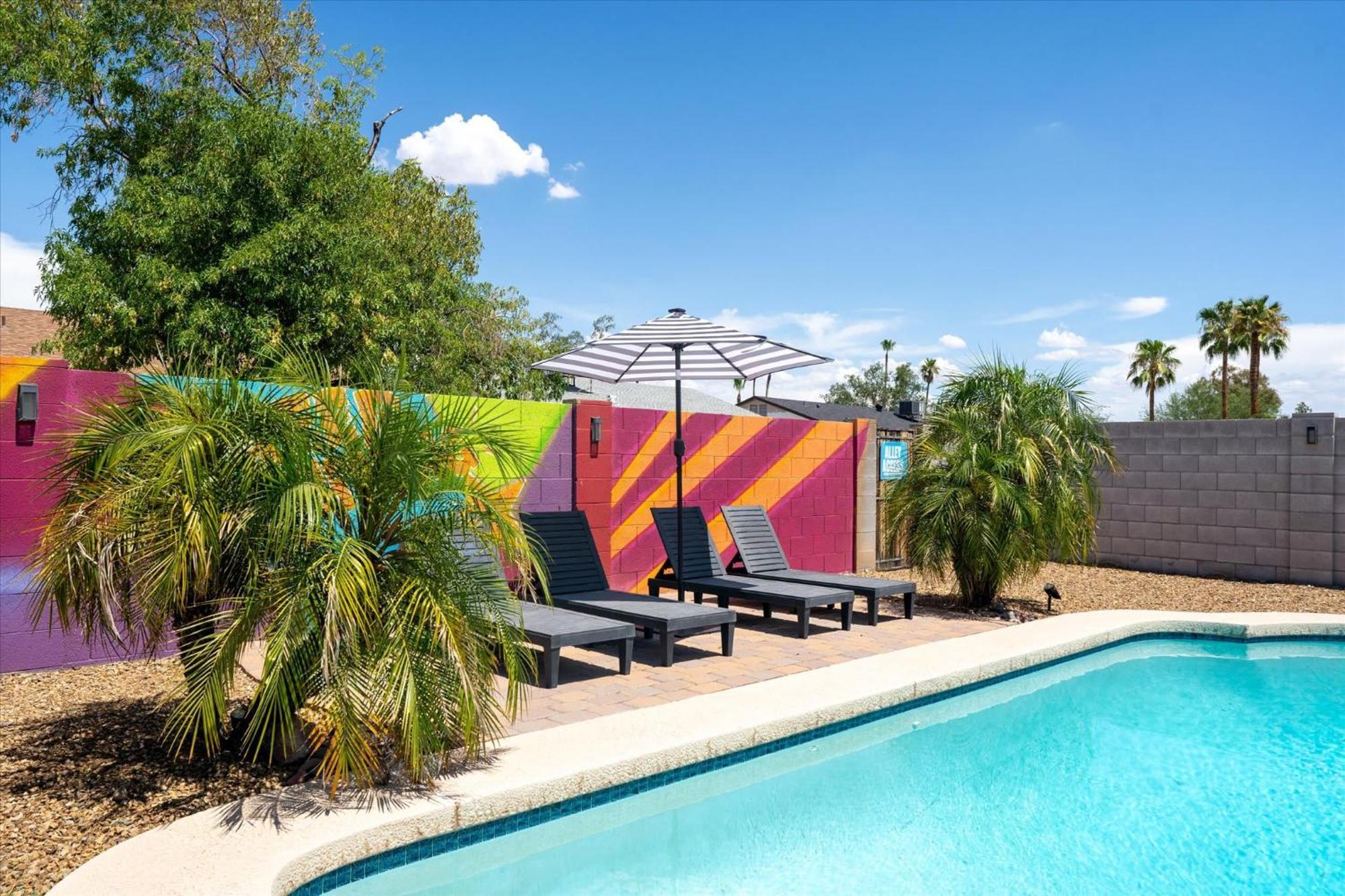 Mini Golf Fire Pit Pool Game Room チャンドラー エクステリア 写真