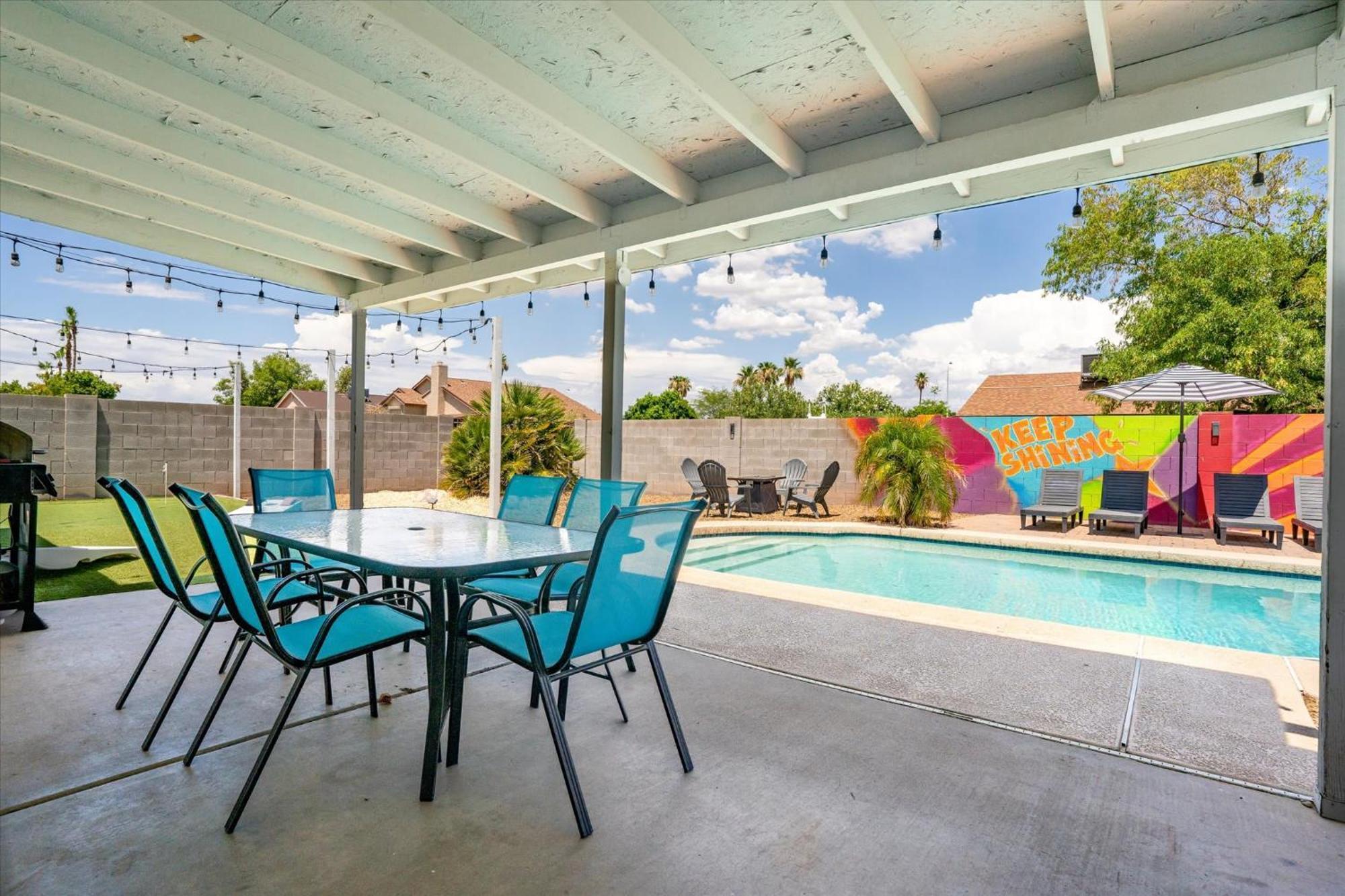 Mini Golf Fire Pit Pool Game Room チャンドラー エクステリア 写真